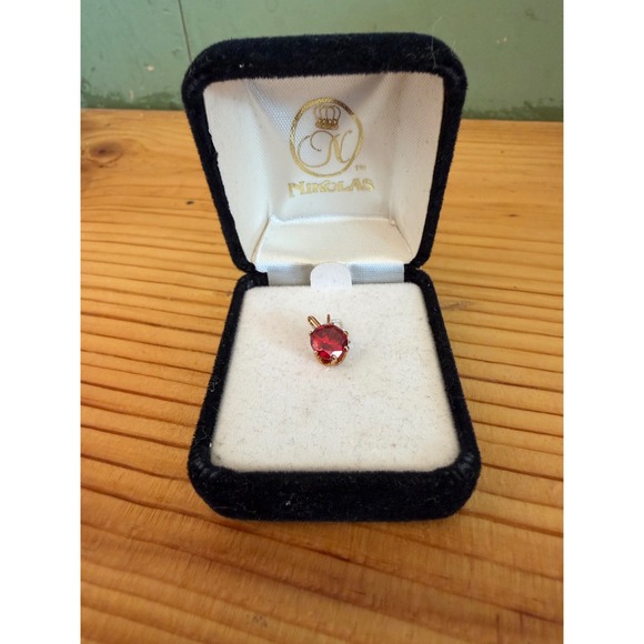 Vintage House of Nikolas 3ct Cubic Zerconia Ruby Yellow Gold-filled Pendant - Picture 7 of 7